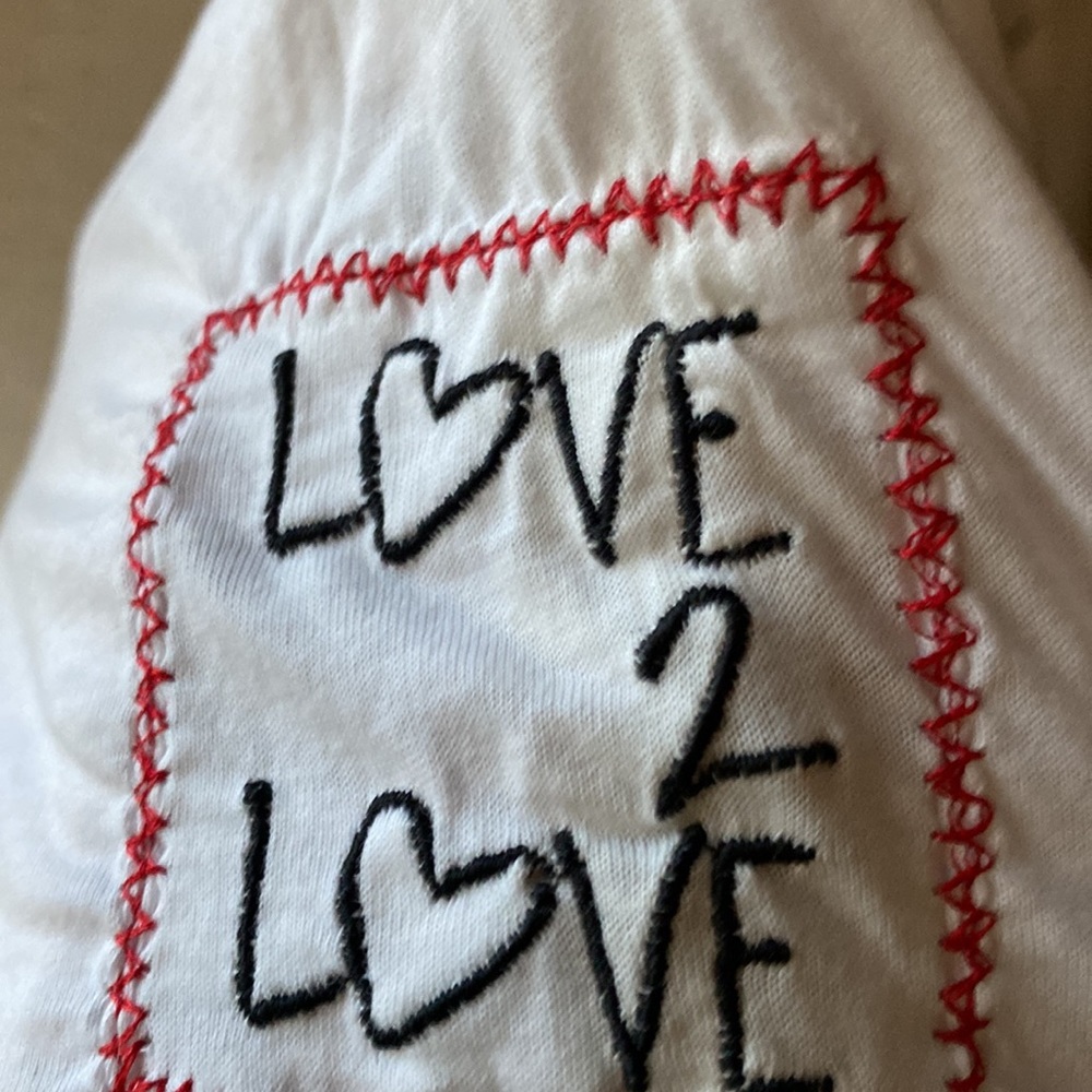 Happy v neck tee - Picture 3 of 5